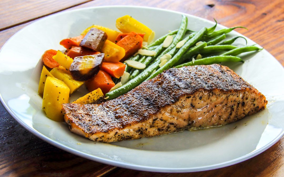 salmon and vegetables as healthy meals example